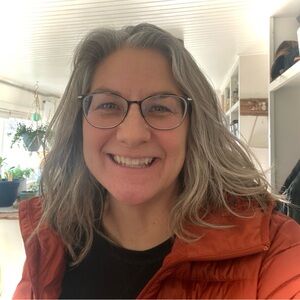 Meet your Posher, Holly